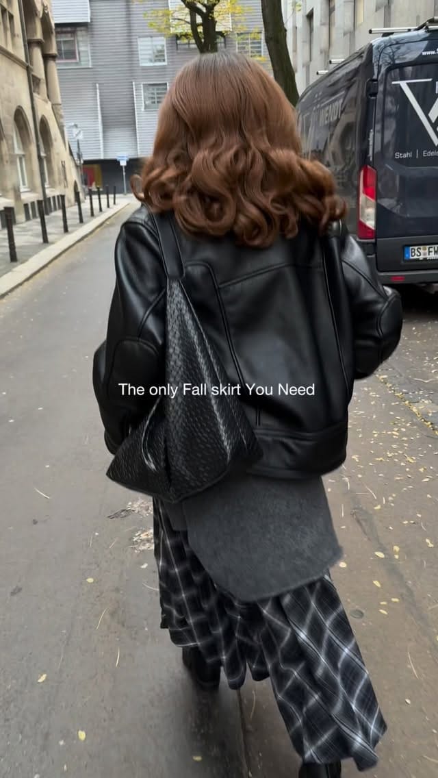 Post 7 by Lorraine|•Minimal Style🤍 on Instagram (video)