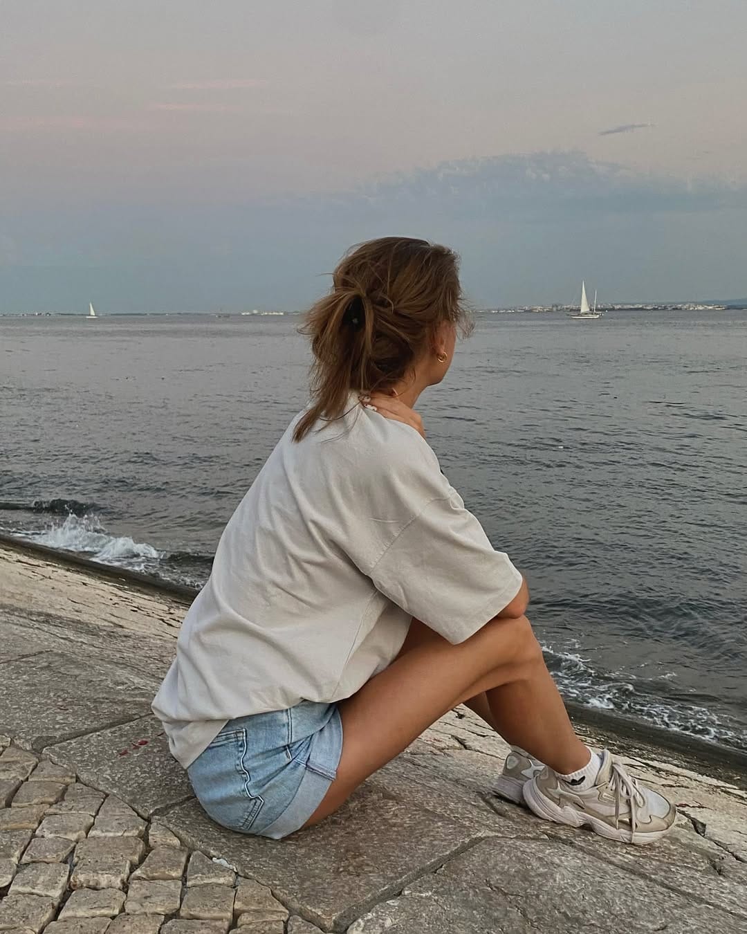 Post 10 by LEONIE R.🐆 on Instagram (carousel)
