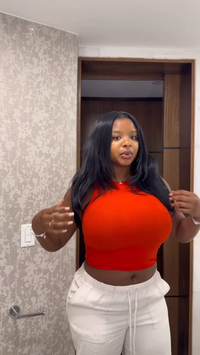 Post 10 by ekkoskincare.com on Instagram (video)