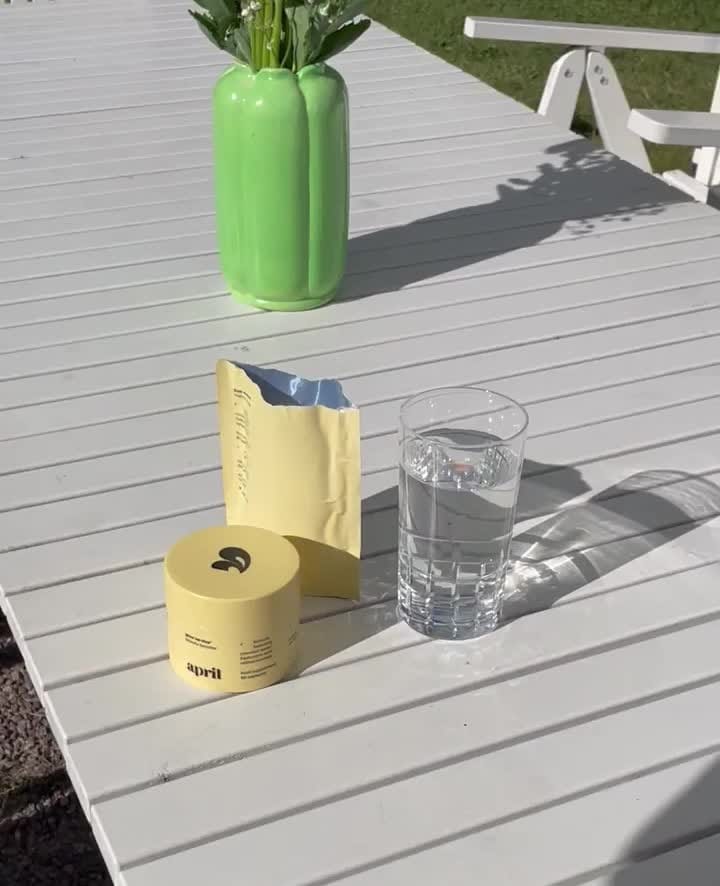 Post 8 by April Vitamins on Instagram (video)