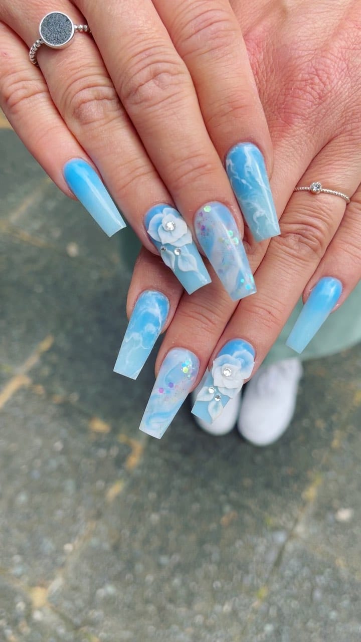 Post 10 by StarNails Am Ku’damm on Instagram (video)