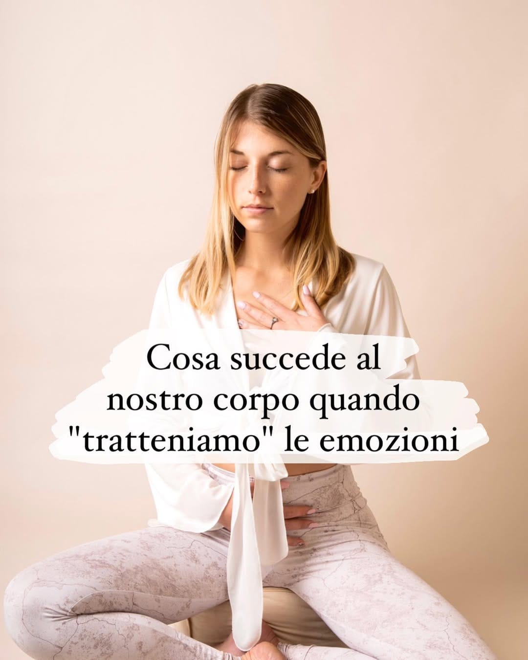 Post 10 by Giulia Rosso - Dott.ssa in Biologia | Yoga teacher on Instagram (carousel)