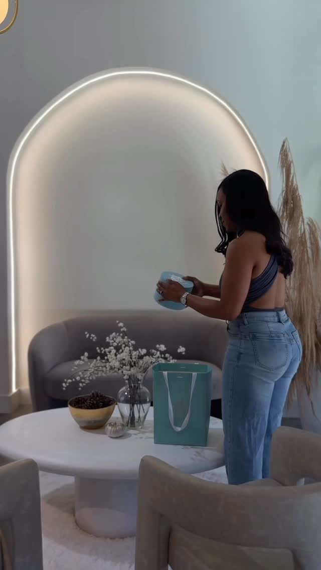 Post 7 by DKB Candle Co. on Instagram (video)