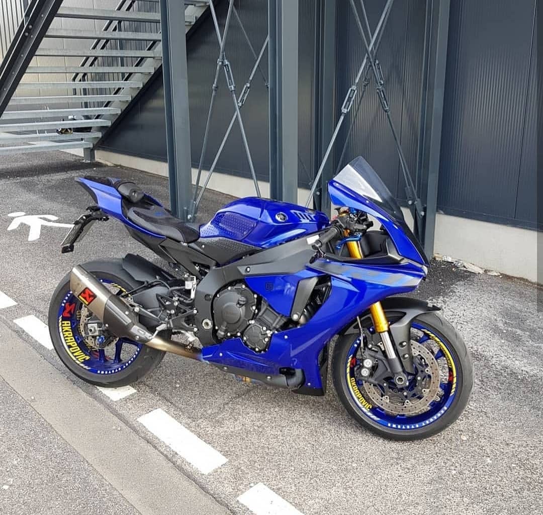 Post 10 by Yamaha R1 RN65 on Instagram (image)