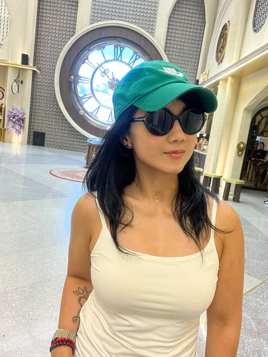 Post 9 by 𝔄𝔫𝔡𝔧𝔞𝔫𝔦 𝔎𝔴𝔢𝔢 🇮🇩 on Instagram (carousel)