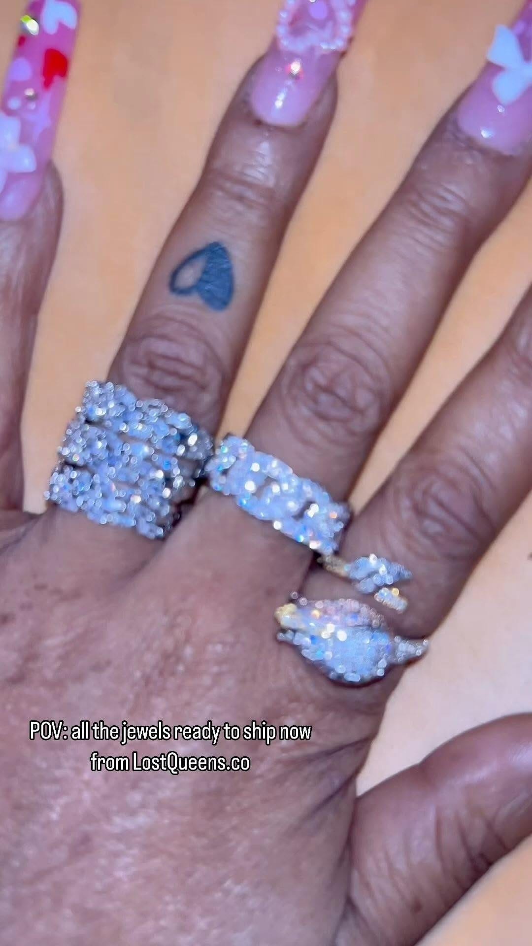 Post 1 by Lost Queens on Instagram (video)
