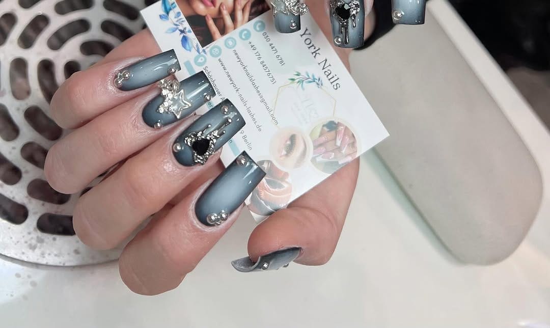 Post 6 by New York Nails on Instagram (image)