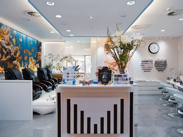 Post 2 by New York Nails on Instagram (image)