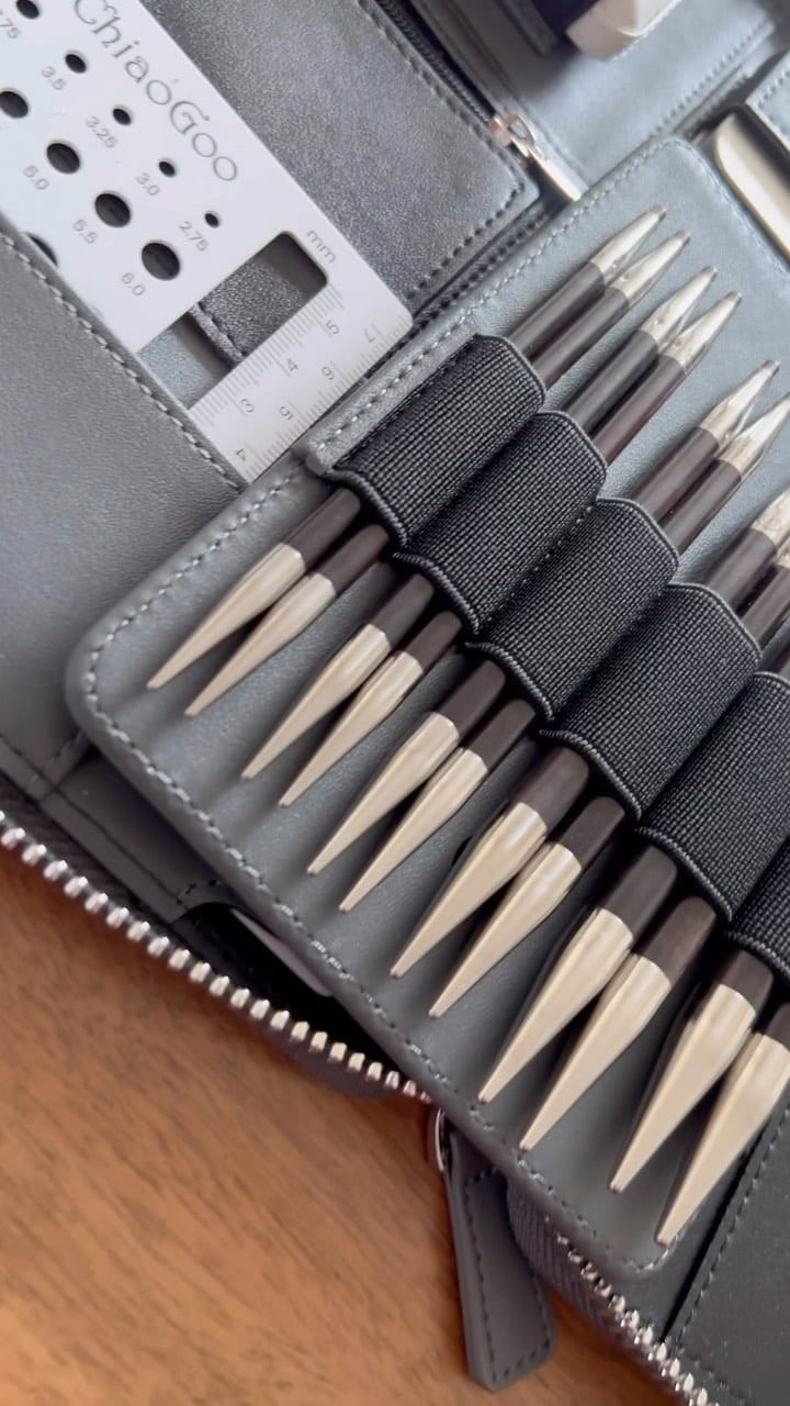 Post 7 by Needles & Wool on Instagram (video)