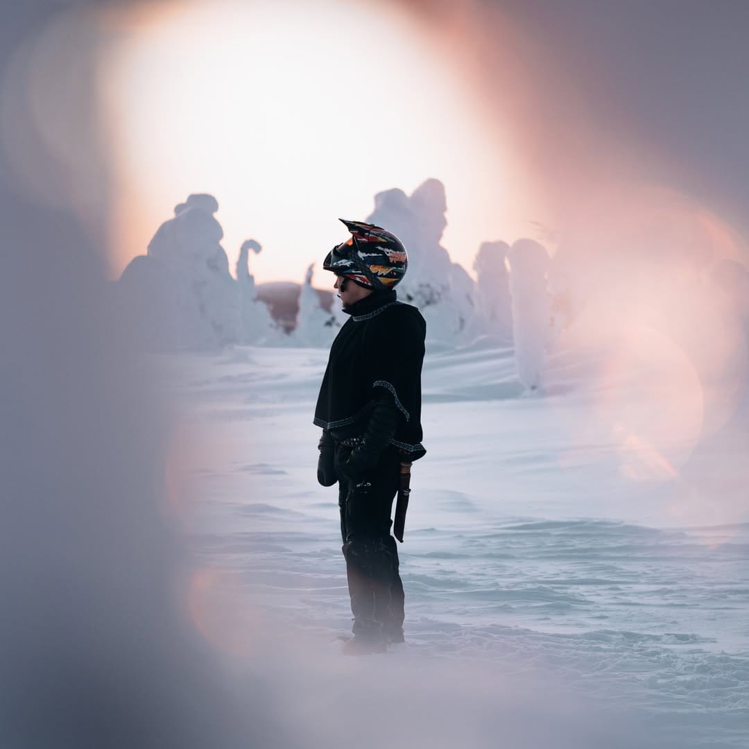 Post 3 by Kristof Schmidt on Instagram (image)
