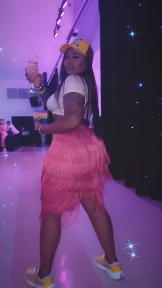 Post 10 by HuNNii on Instagram (video)