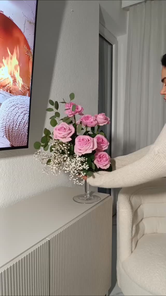 Post 6 by Nimet Karakol on Instagram (video)