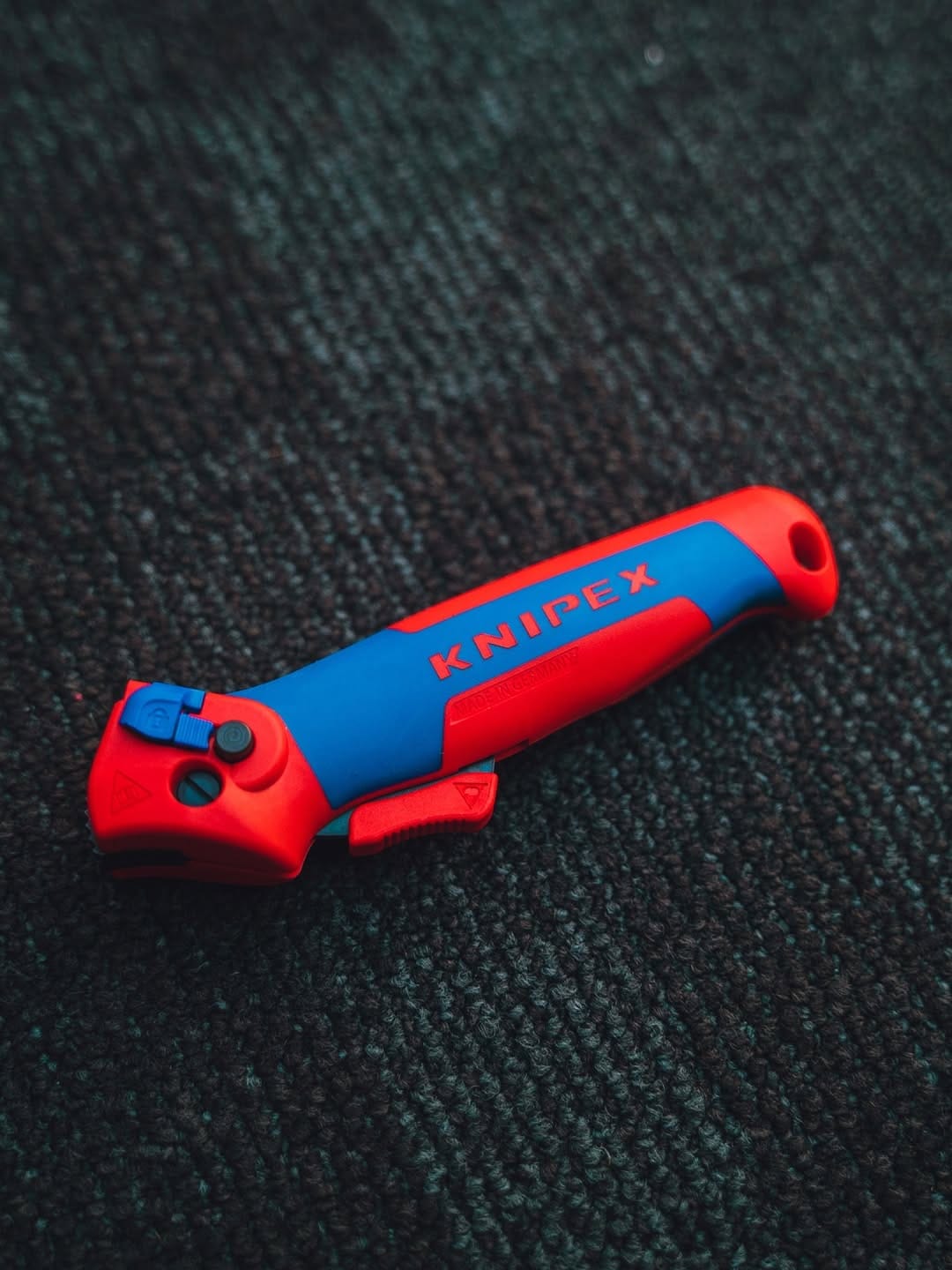 Post 4 by KNIPEX on Instagram (carousel)