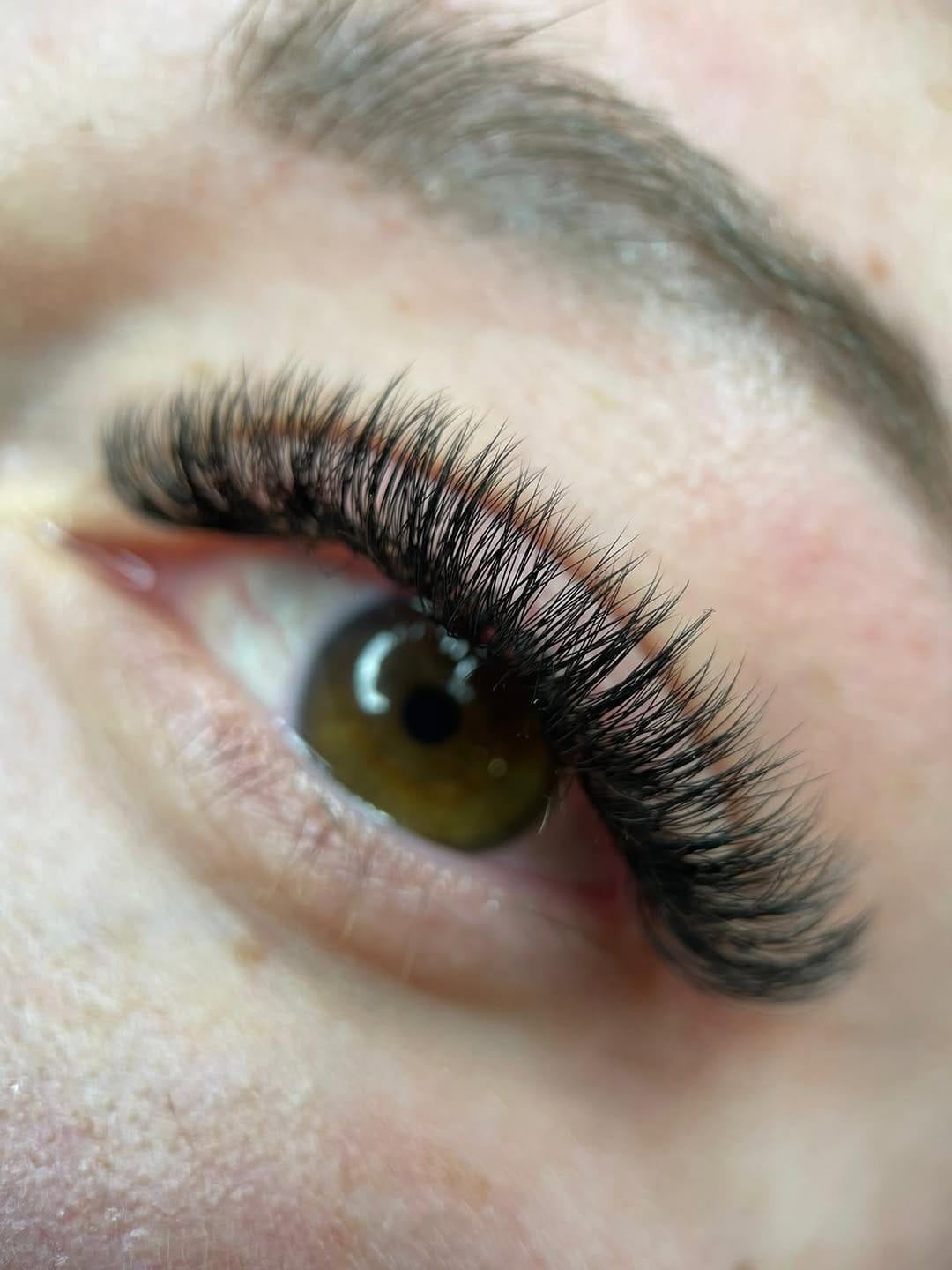 Post 3 by Lashstyle & Beauty on Instagram (image)