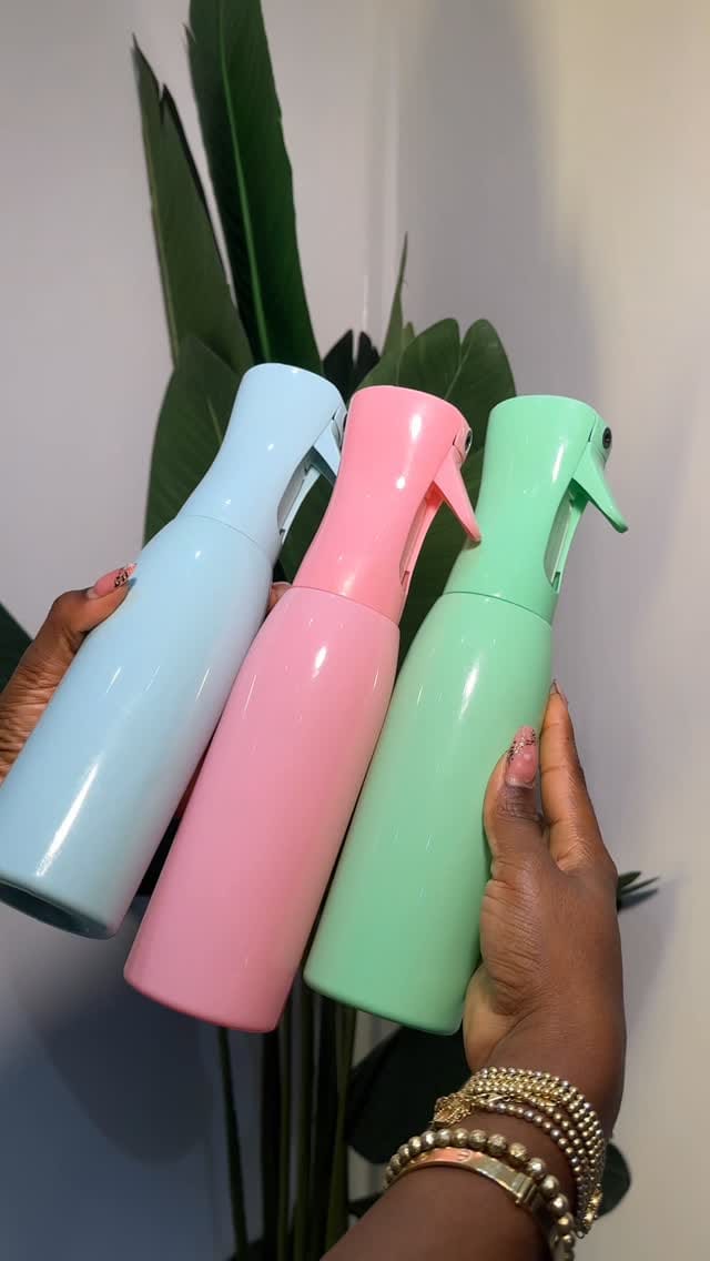 Post 8 by ZEEWIGSA BEAUTY SUPPLY STORE🇿🇦 on Instagram (video)