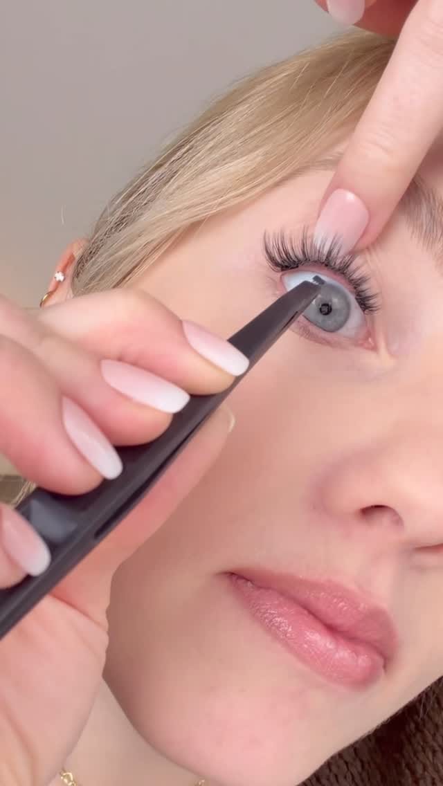 Post 2 by MAGLashes on Instagram (video)