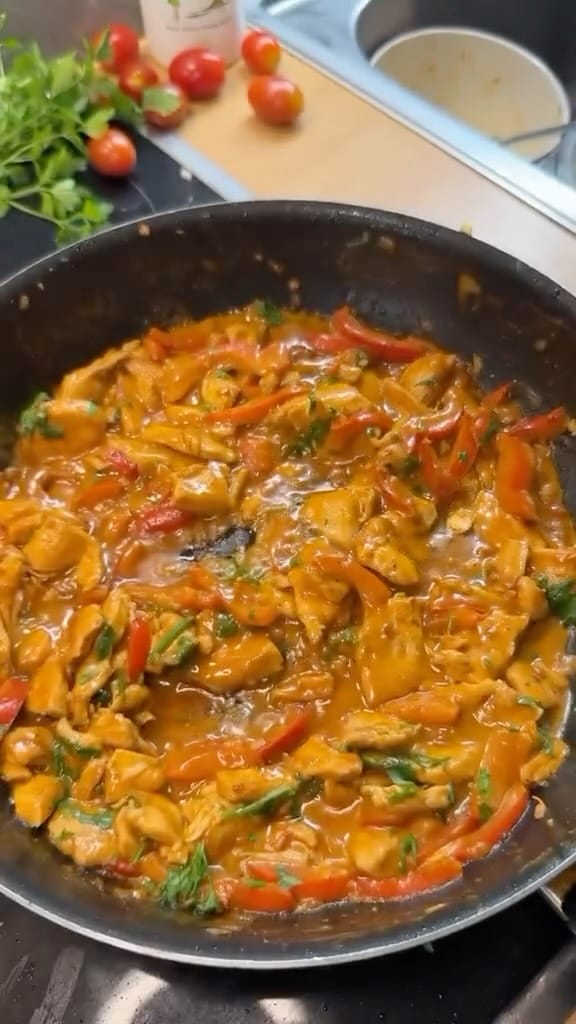 Post 2 by Lifestyle |UGC |Food on Instagram (video)