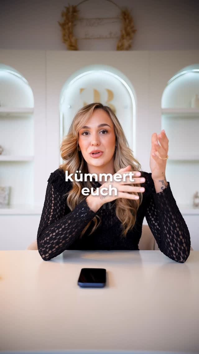 Post 5 by KOSMETIKSCHULE & COACHING on Instagram (video)
