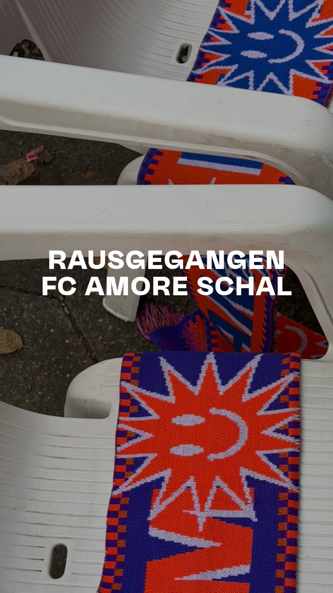 Post 4 by Amore Store Berlin on Instagram (video)