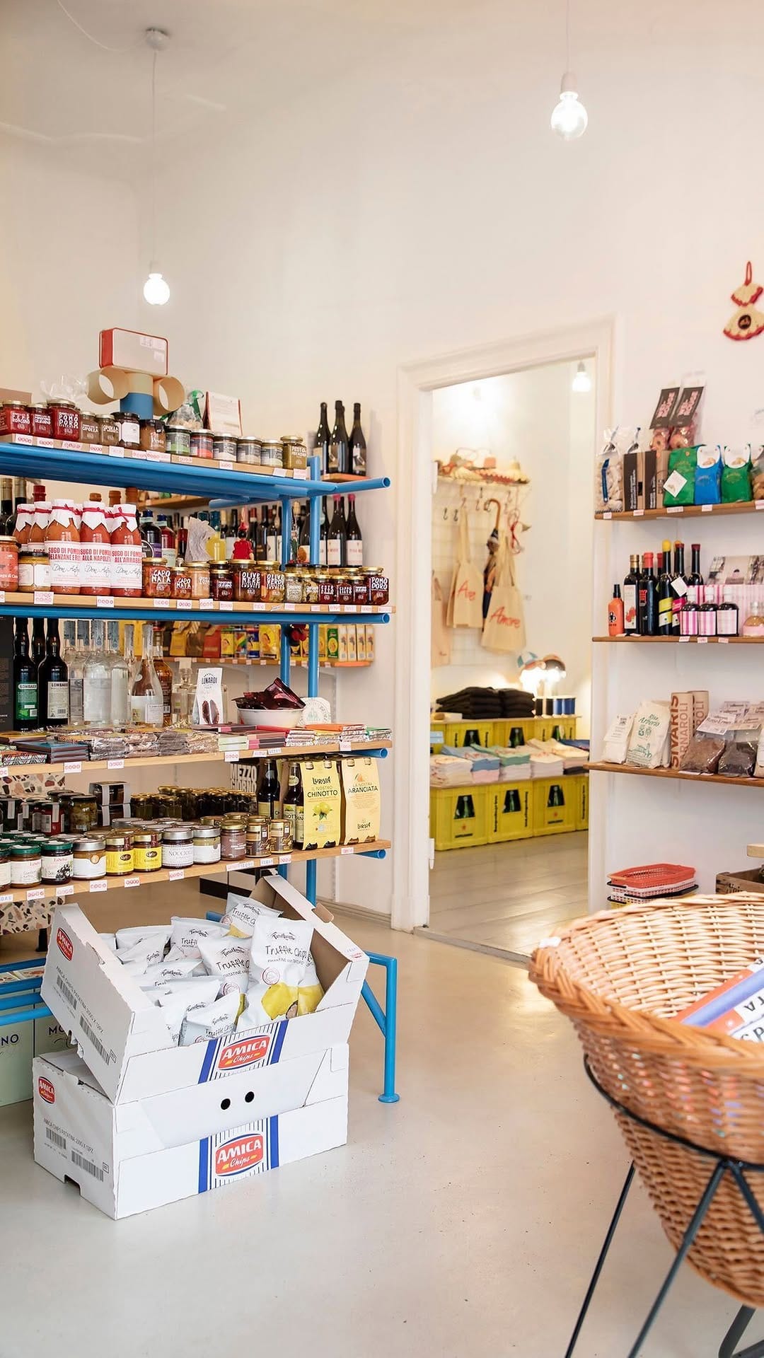 Post 10 by Amore Store Berlin on Instagram (video)