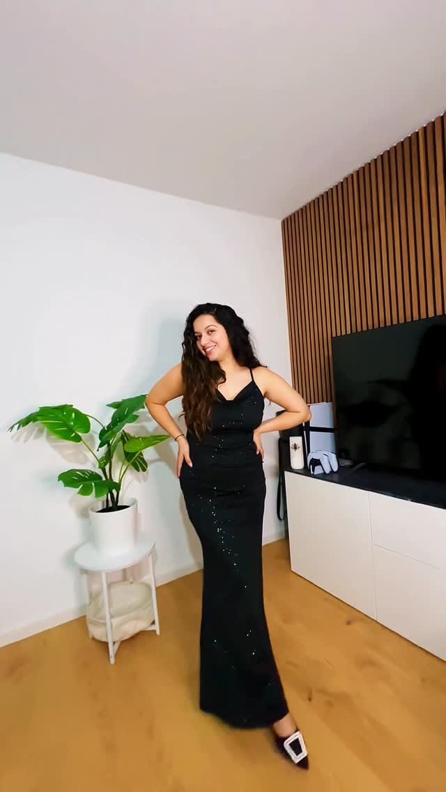 Post 8 by Kritika Vashisth on Instagram (video)