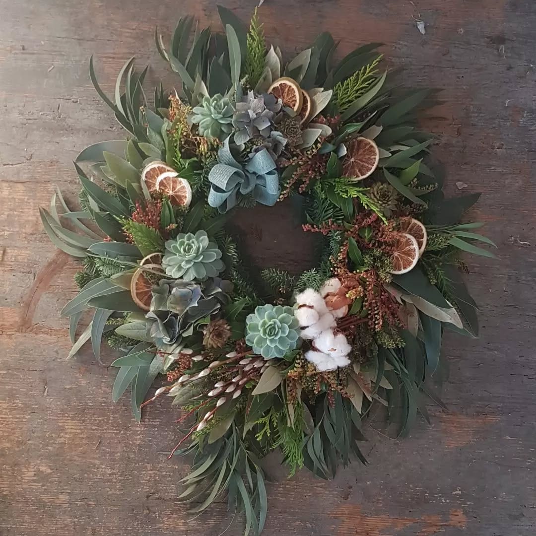 Post 1 by Hanako Flowers on Instagram (image)
