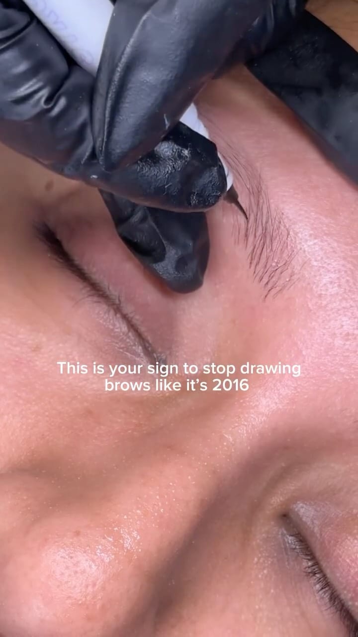 Post 4 by Browaholic Cosmetics | Brow Tools and Makeup on Instagram (video)