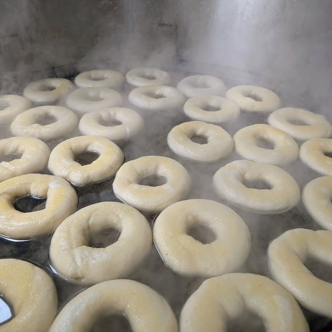 Post 3 by the bagel jar on Instagram (image)