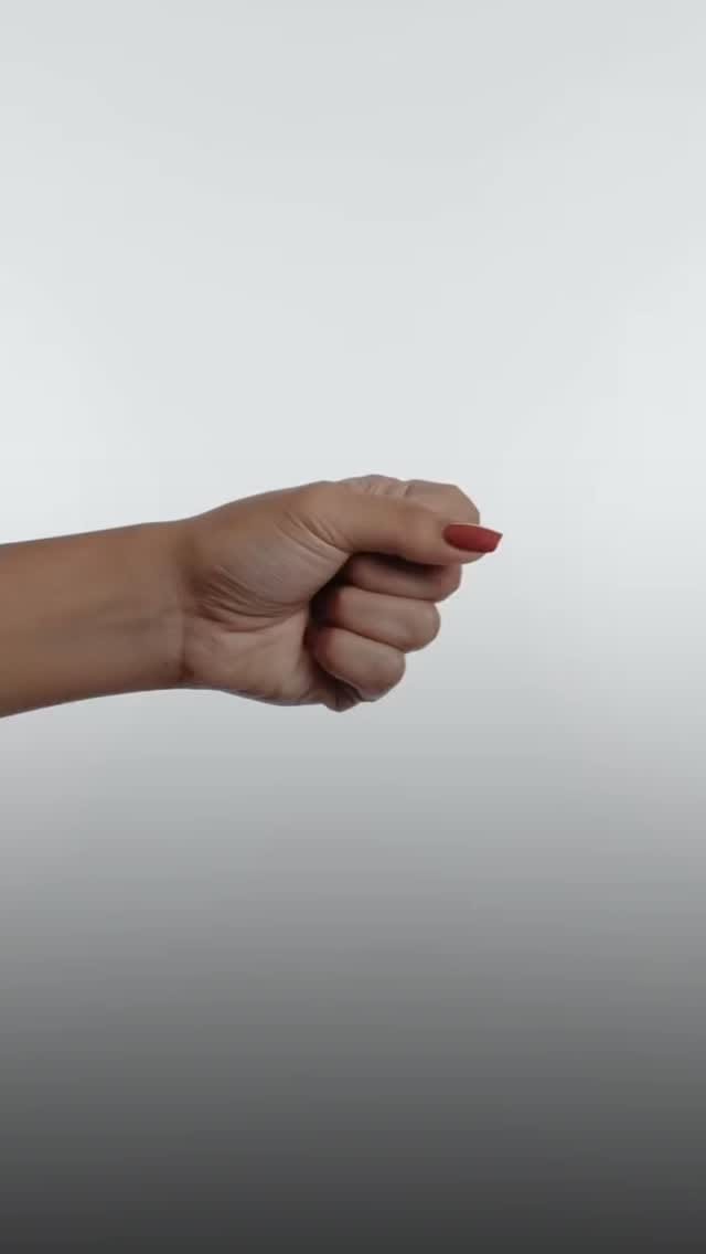 Post 4 by Rees Empire| Jewelry store| Earring| Necklace| Bracelet on Instagram (video)
