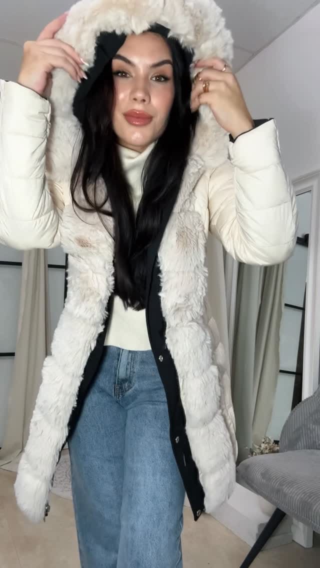 Post 8 by Butik Charlie on Instagram (video)