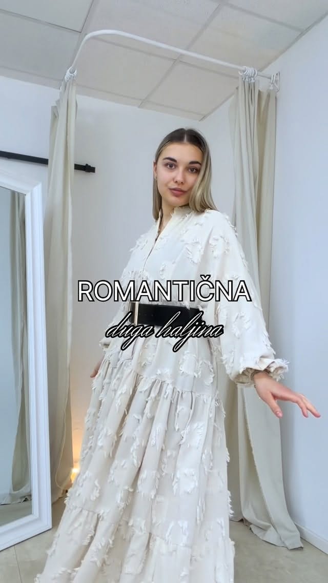 Post 1 by Butik Charlie on Instagram (video)