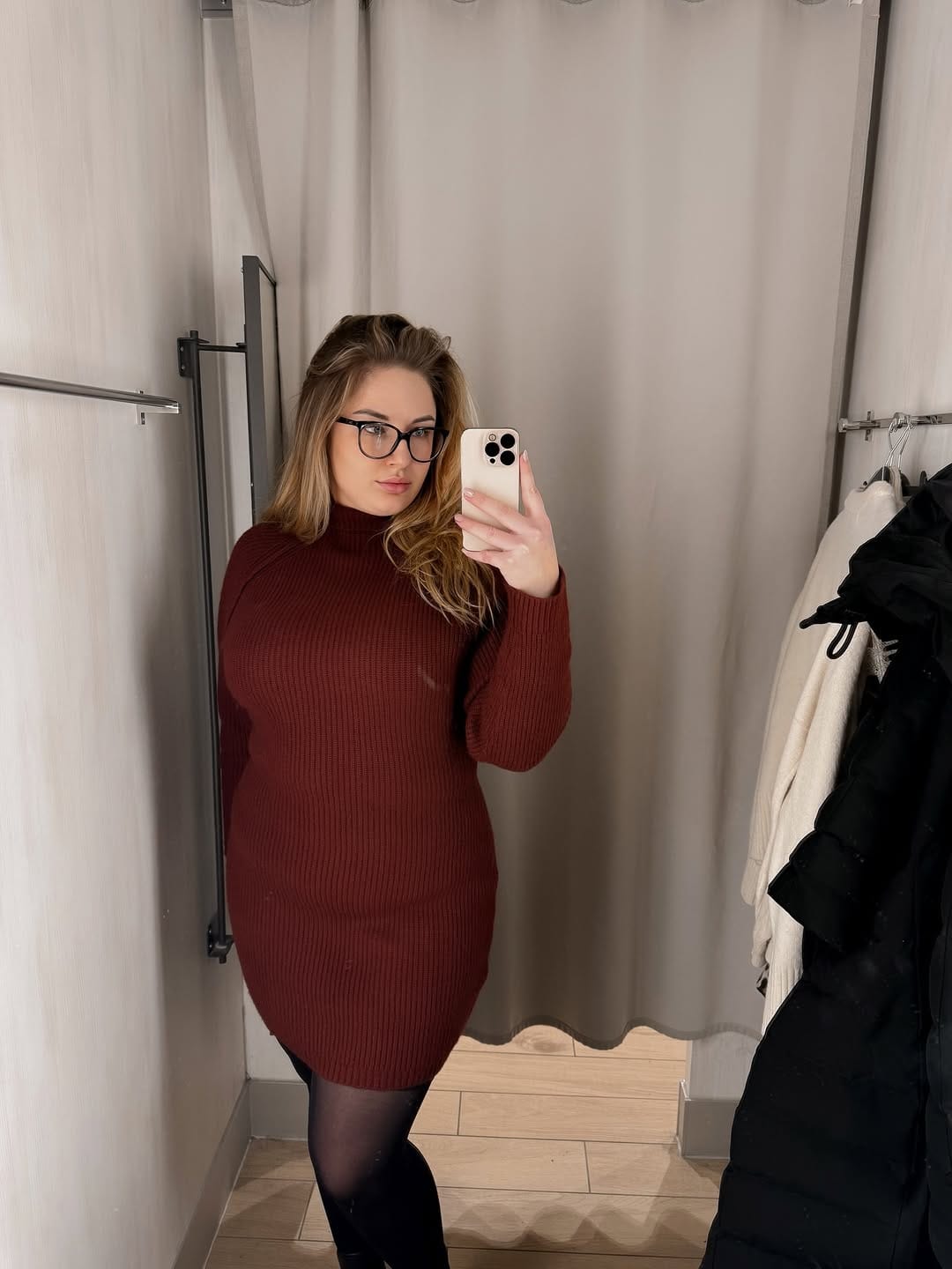 Post 2 by JULIE 🌸 fashion • curvy on Instagram (image)