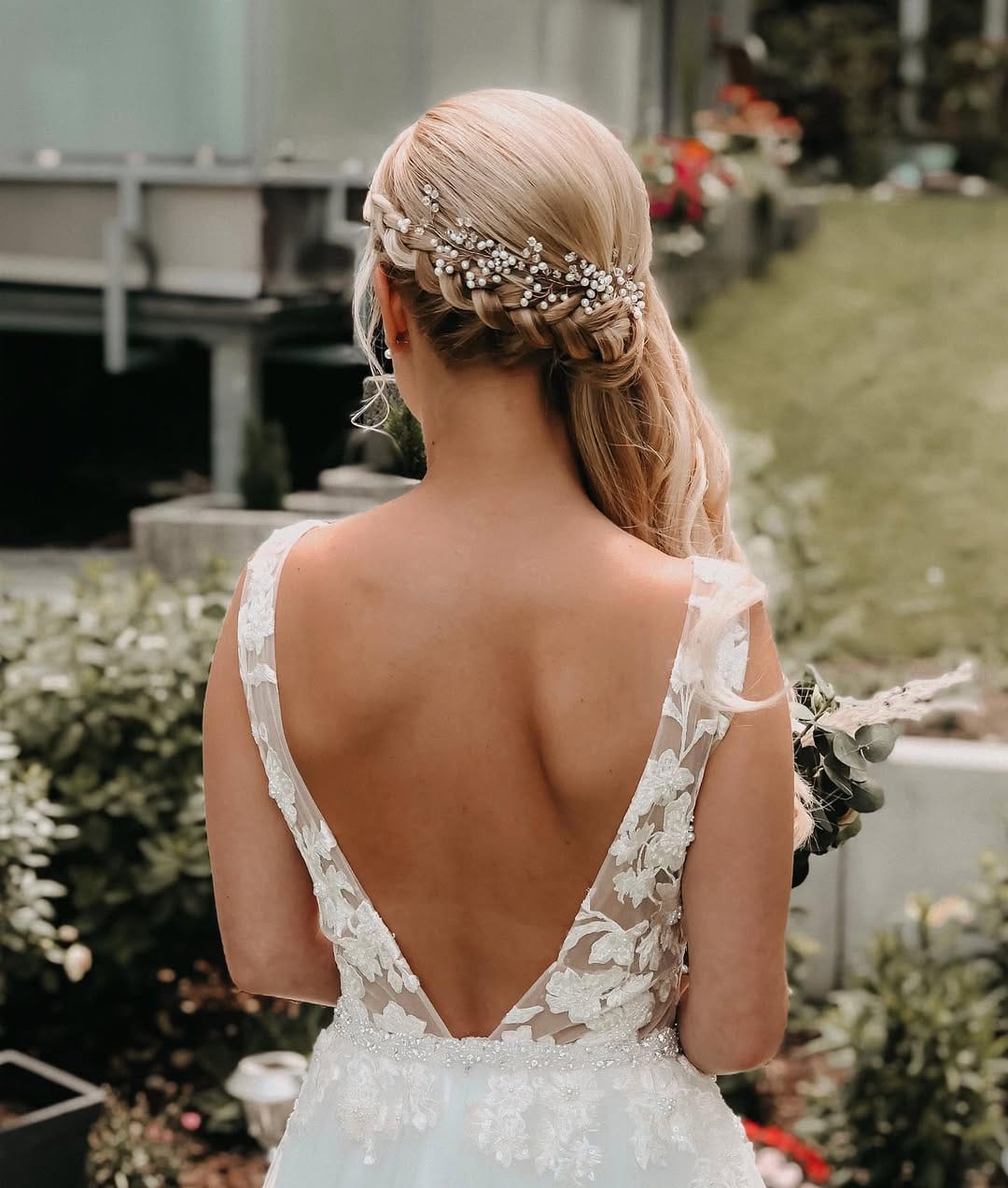 Post 9 by Kristina Doko | Bridal Stylist | Brautstyling on Instagram (image)