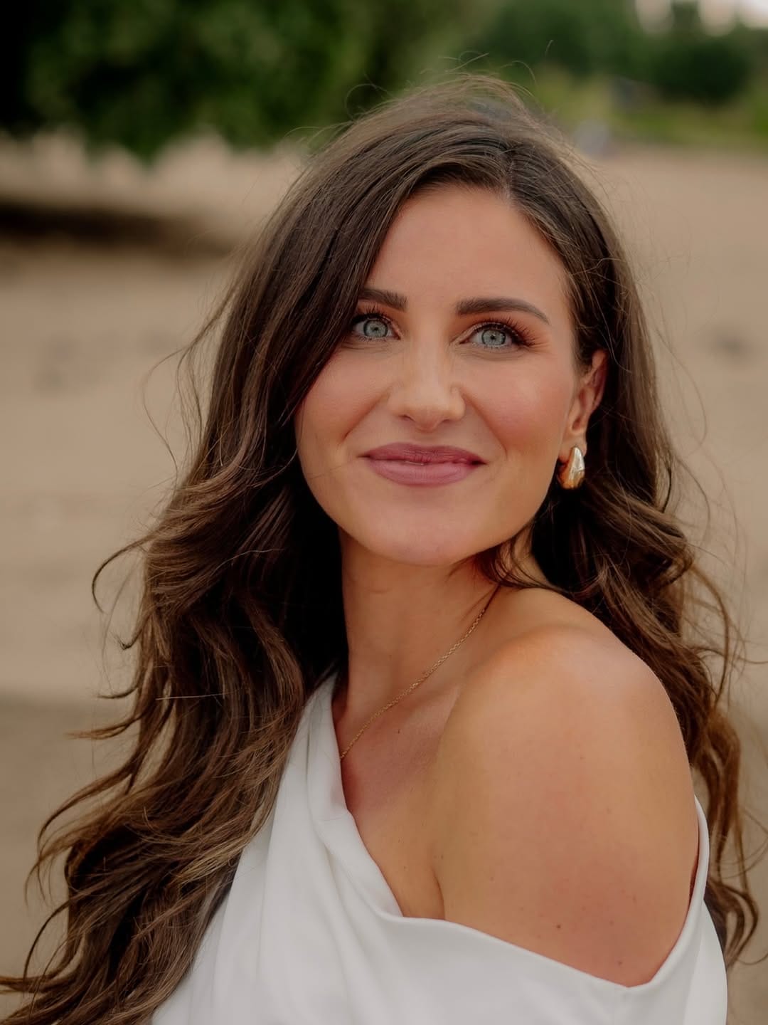Post 5 by Kristina Doko | Bridal Stylist | Brautstyling on Instagram (carousel)