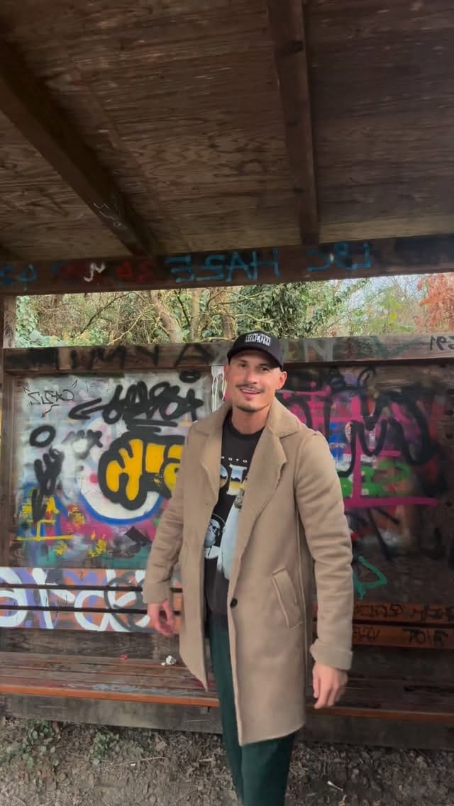 Post 4 by Burak Munar on Instagram (video)