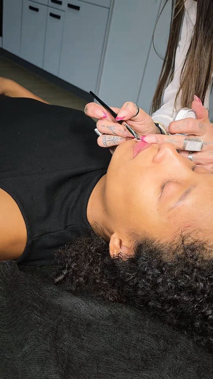Post 7 by CONTURE, Ilaria Perrella | Beauty/Tattoo & Trainer on Instagram (video)