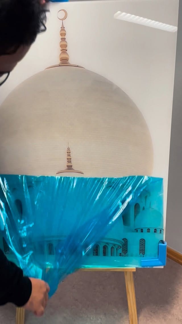 Post 4 by Beautiful Wall on Instagram (video)