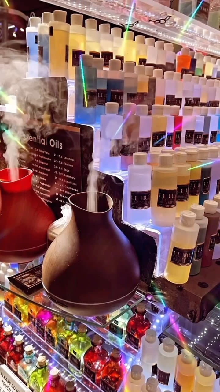 Post 2 by Le Hue Esscents on Instagram (video)