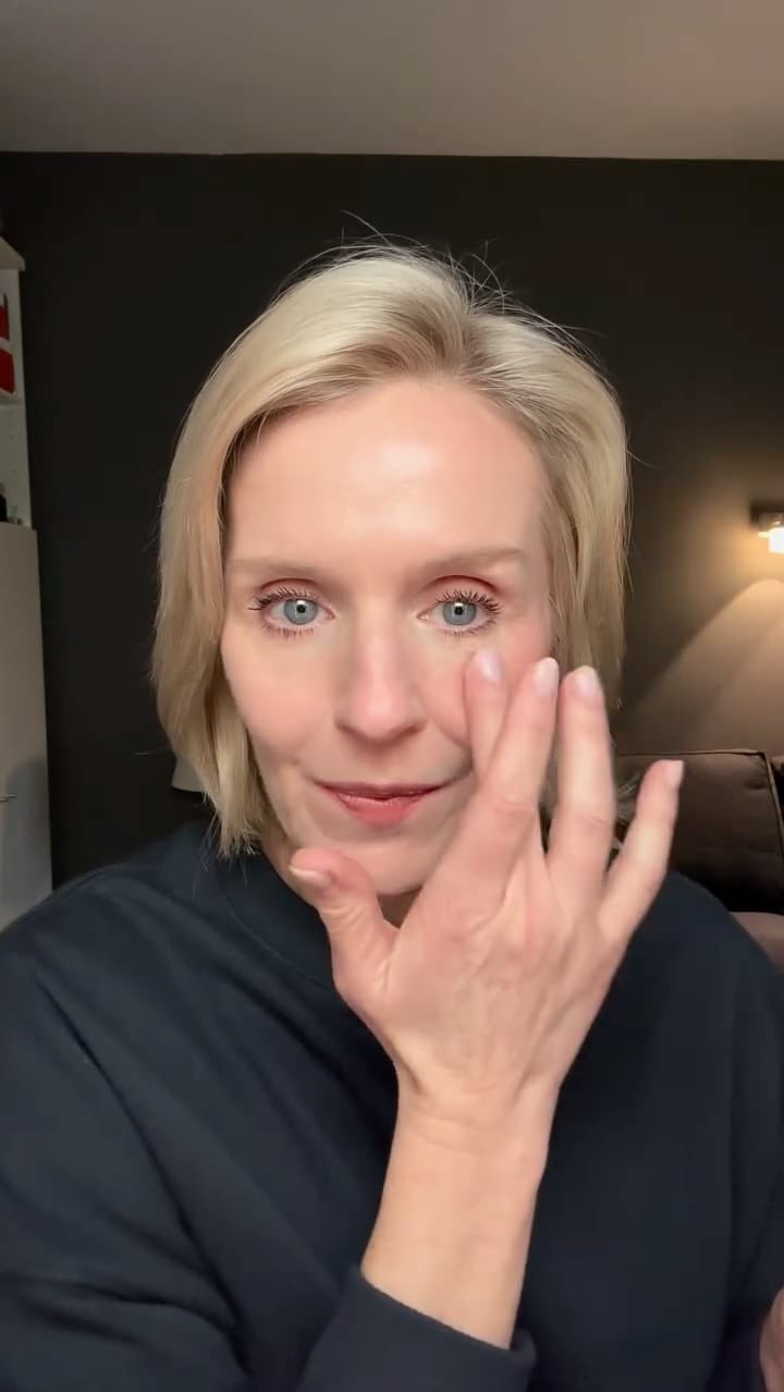 Post 2 by LONI BAUR on Instagram (video)