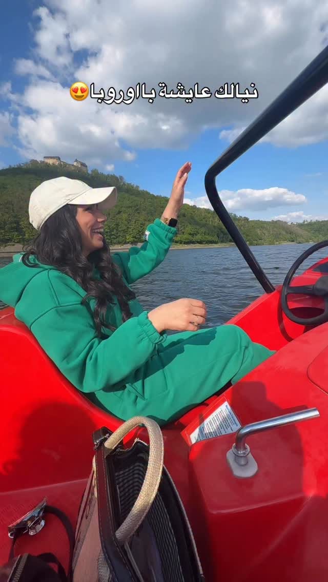 Post 3 by Nagham Frzan ᑎ  ᗩ  ᘜ  ᕼ  ᗩ  ᗰ on Instagram (video)