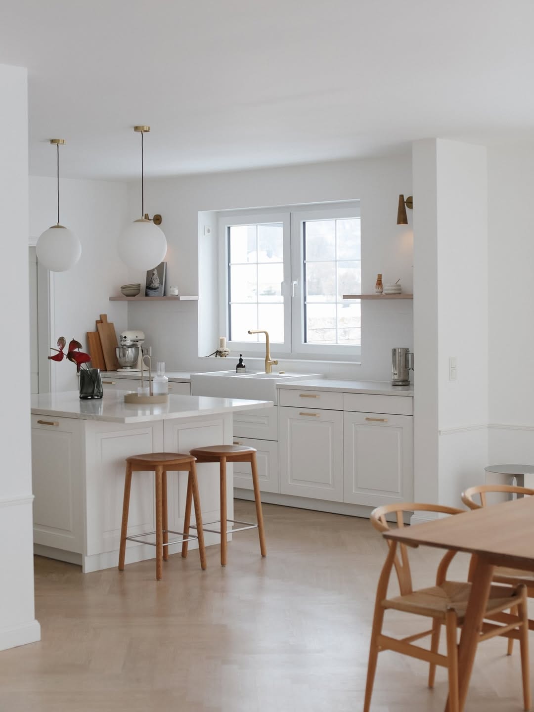 Post 3 by Julia | Interior | lifestyle | aesthetic on Instagram (carousel)