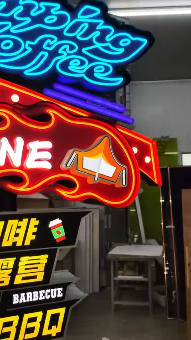 Post 2 by MaxMart on Instagram (video)