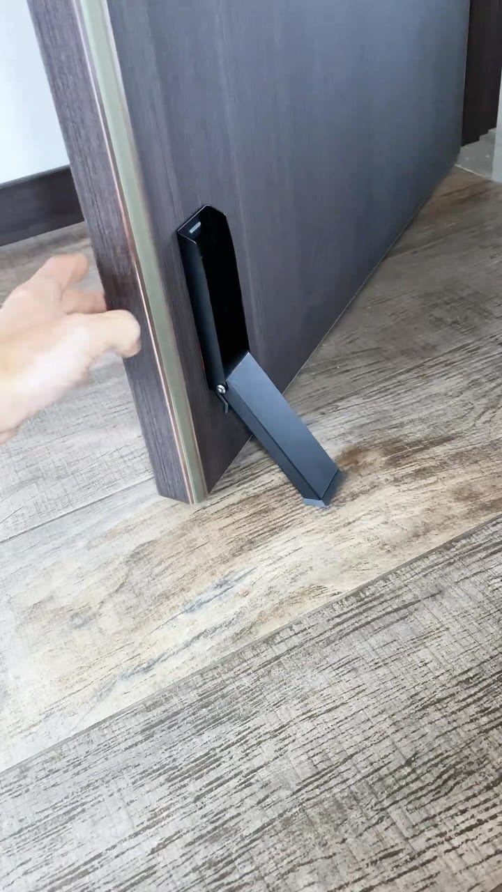 Post 7 by MaxMart on Instagram (video)