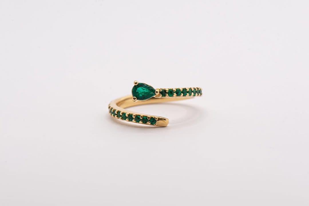 Post 6 by AMARATI FINE JEWELRY on Instagram (carousel)