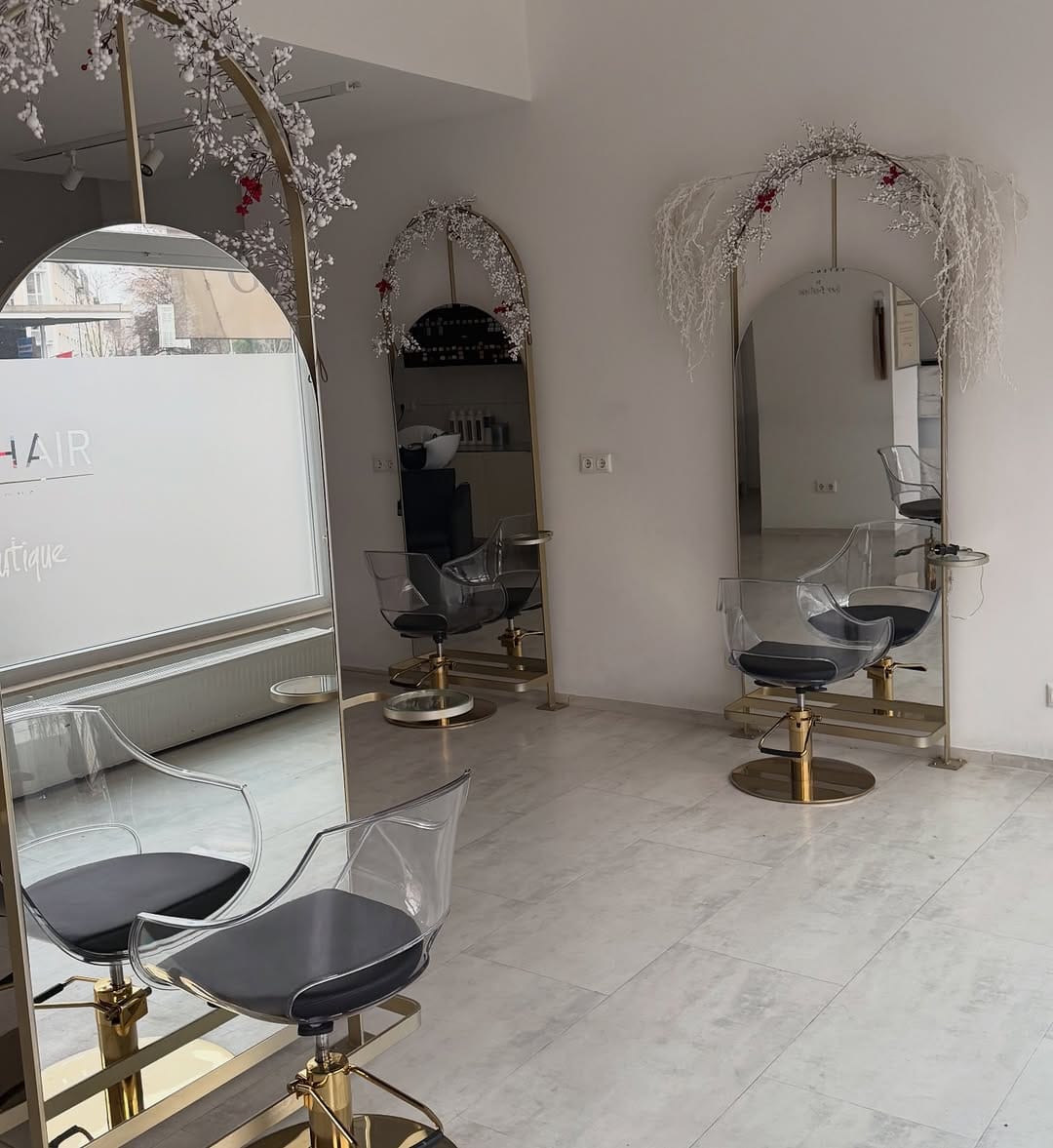 Post 9 by Hair Boutique on Instagram (image)