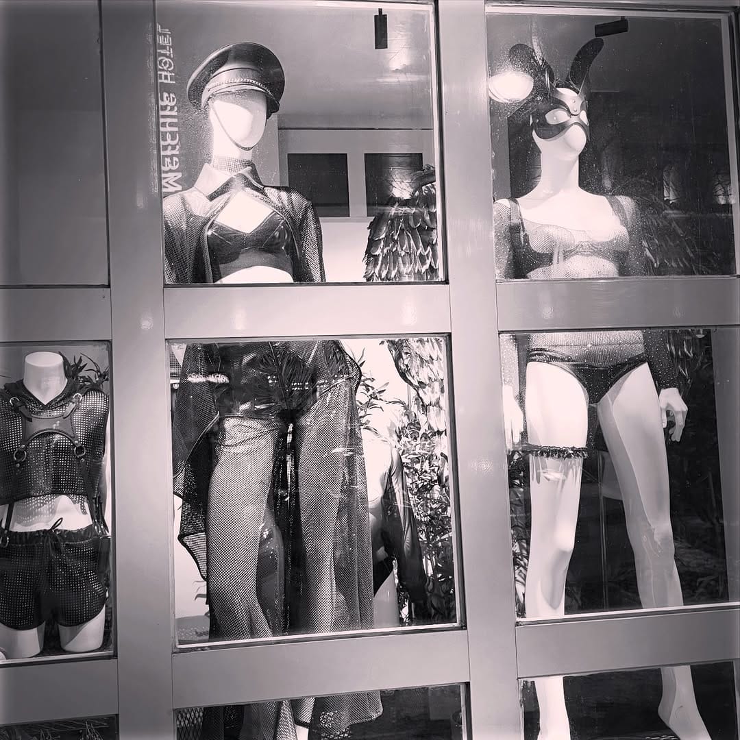 Post 1 by Schwarzer Reiter | Fetishstore Berlin on Instagram (image)
