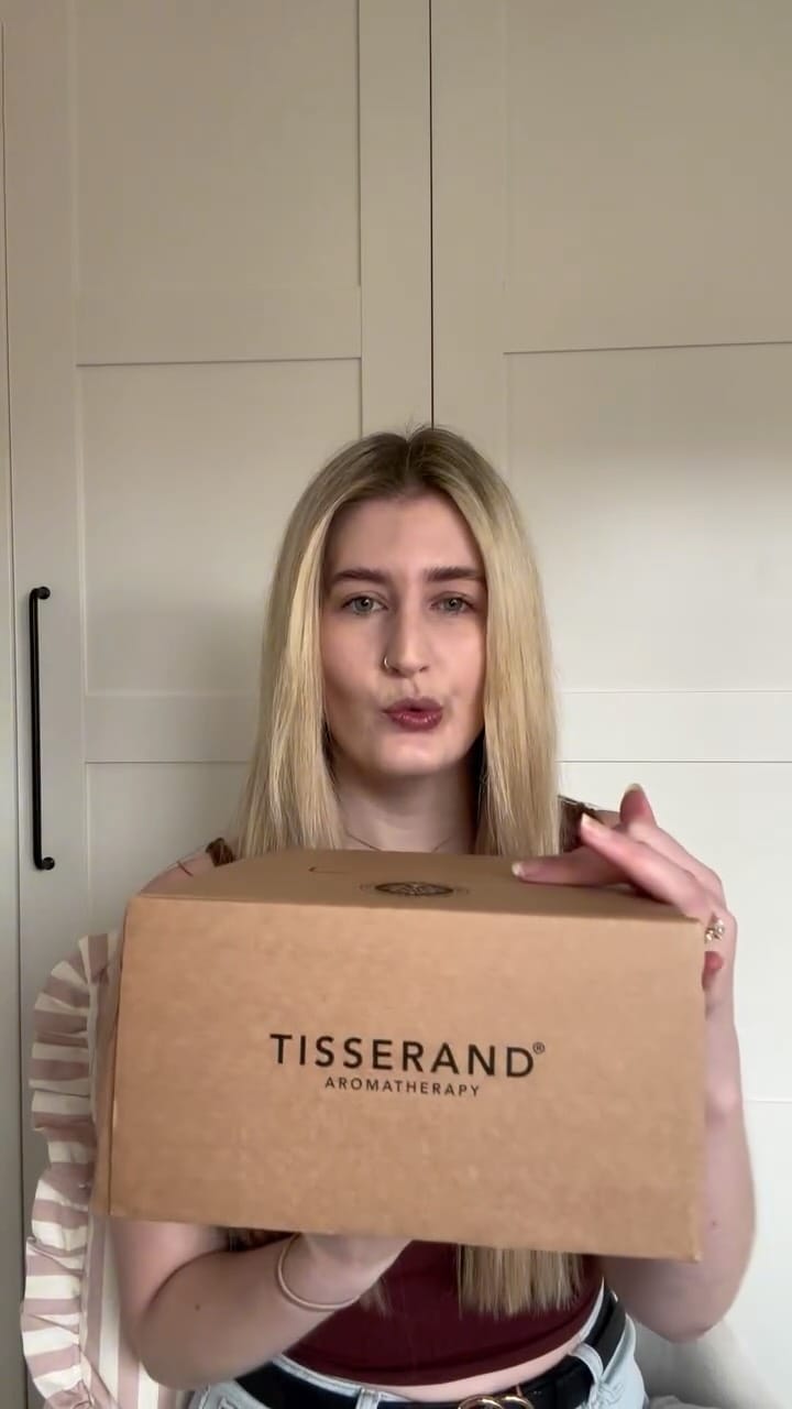 Post 5 by Tisserand on Instagram (video)