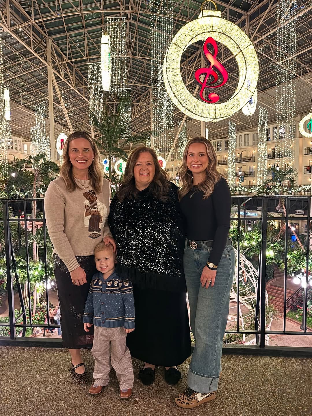 Post 4 by Hollie Minor on Instagram (carousel)