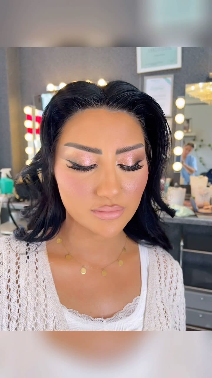 Post 9 by Make up by Samira on Instagram (video)