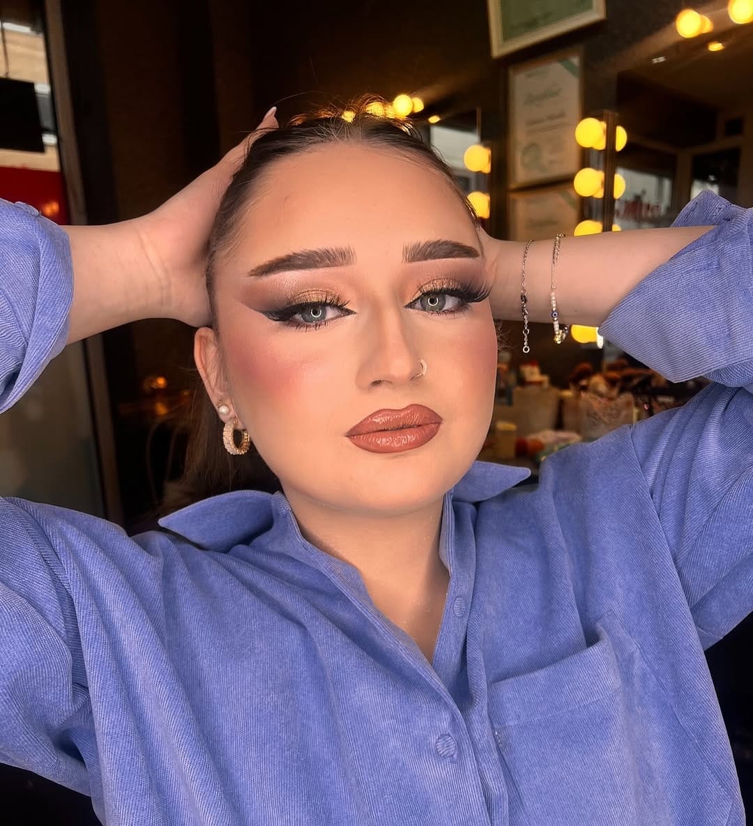 Post 7 by Make up by Samira on Instagram (carousel)